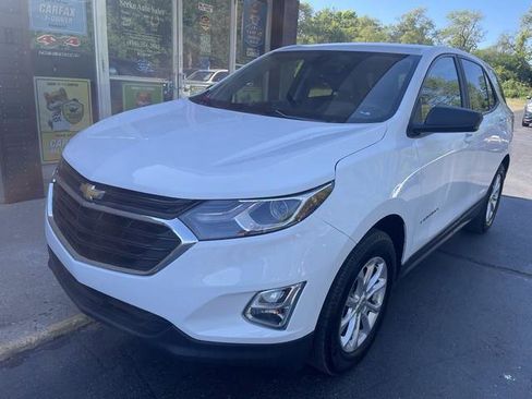 Used 2021 Chevrolet Equinox LS w/ LS Convenience Package AWD/4WD image 1