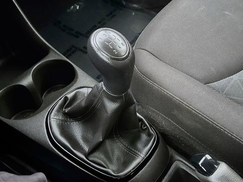 Used 2019 Chevrolet Spark LT image 19