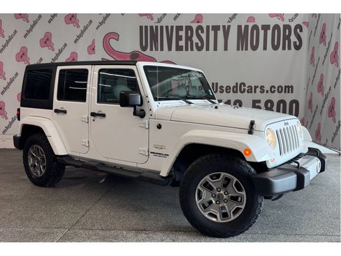 Used 2015 Jeep Wrangler Unlimited Sahara w/ Connectivity Group AWD/4WD image 2