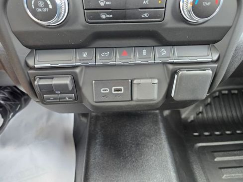 New 2025 GMC Sierra 3500 Pro image 17