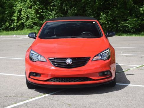 Used 2019 Buick Cascada Sport Touring w/ Dark Effects Package FWD image 18
