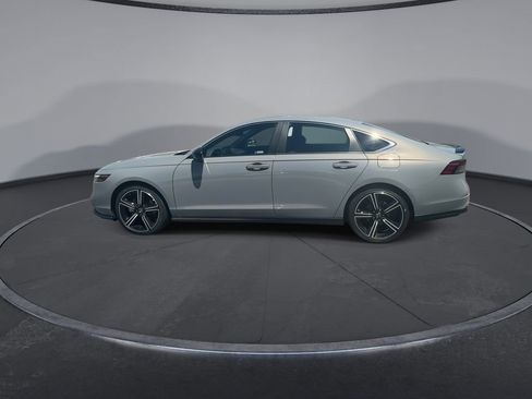 Used 2023 Honda Accord Sport image 5