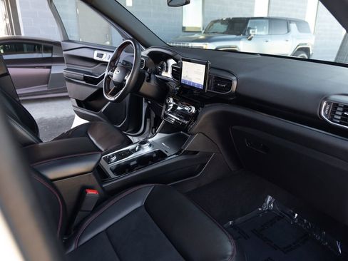 Used 2023 Ford Explorer ST-Line w/ Class IV Trailer Tow Package image 24