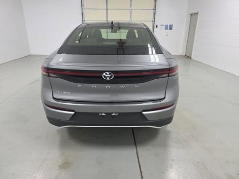 New 2026 Toyota Crown XLE image 6