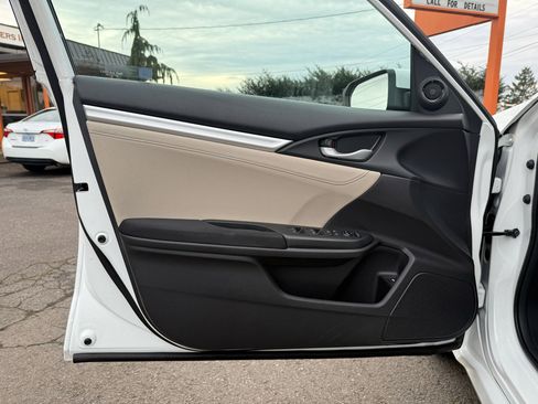 Used 2017 Honda Civic EX image 10