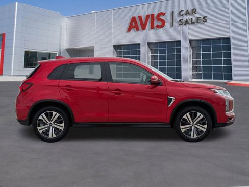 Used 2025 Mitsubishi Outlander Sport SE AWD/4WD image 5