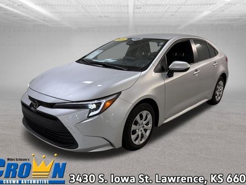 Used 2026 Toyota Corolla LE FWD image 1