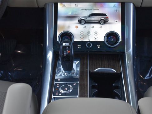 Used 2019 Land Rover Range Rover Sport HSE image 38