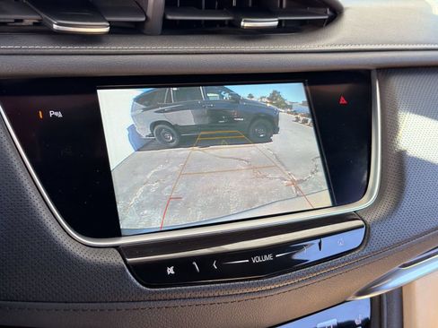 Used 2019 Cadillac XT5 Premium Luxury FWD image 18