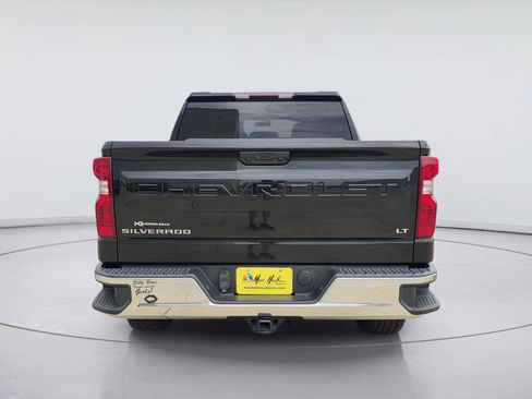 Used 2023 Chevrolet Silverado 1500 LT AWD/4WD image 18