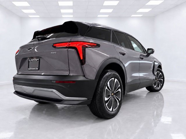 Used 2025 Chevrolet Blazer EV LT AWD/4WD image 12
