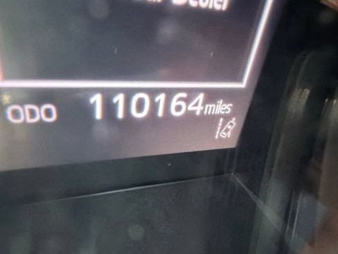 Used 2022 Toyota Camry LE FWD image 40