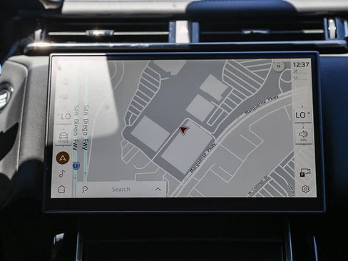 New 2026 Land Rover Range Rover Velar Dynamic SE image 12