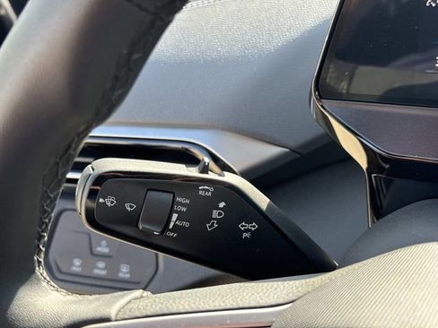 New 2025 Volkswagen ID.4 Pro image 22