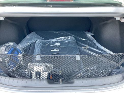 Used 2025 Hyundai Elantra Blue image 48