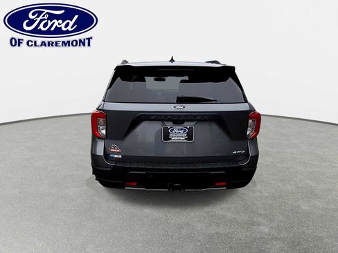 Used 2022 Ford Explorer Timberline w/ Timberline Technology Package AWD/4WD image 7