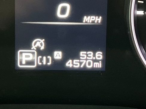 Certified 2024 Subaru Crosstrek 2.0i Premium AWD/4WD image 18