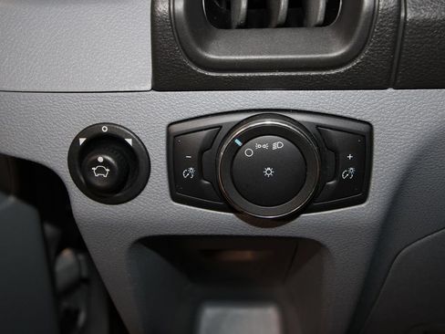 Used 2019 Ford Transit 350 XL RWD image 9