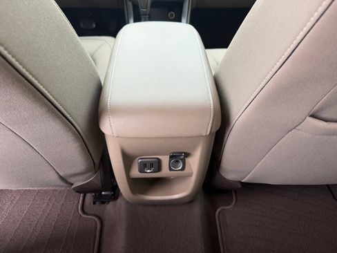 Used 2020 GMC Canyon SLE w/ SLE Convenience Package RWD image 24