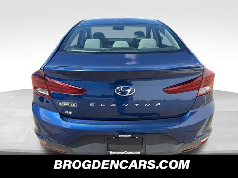 Used 2020 Hyundai Elantra SE FWD image 7