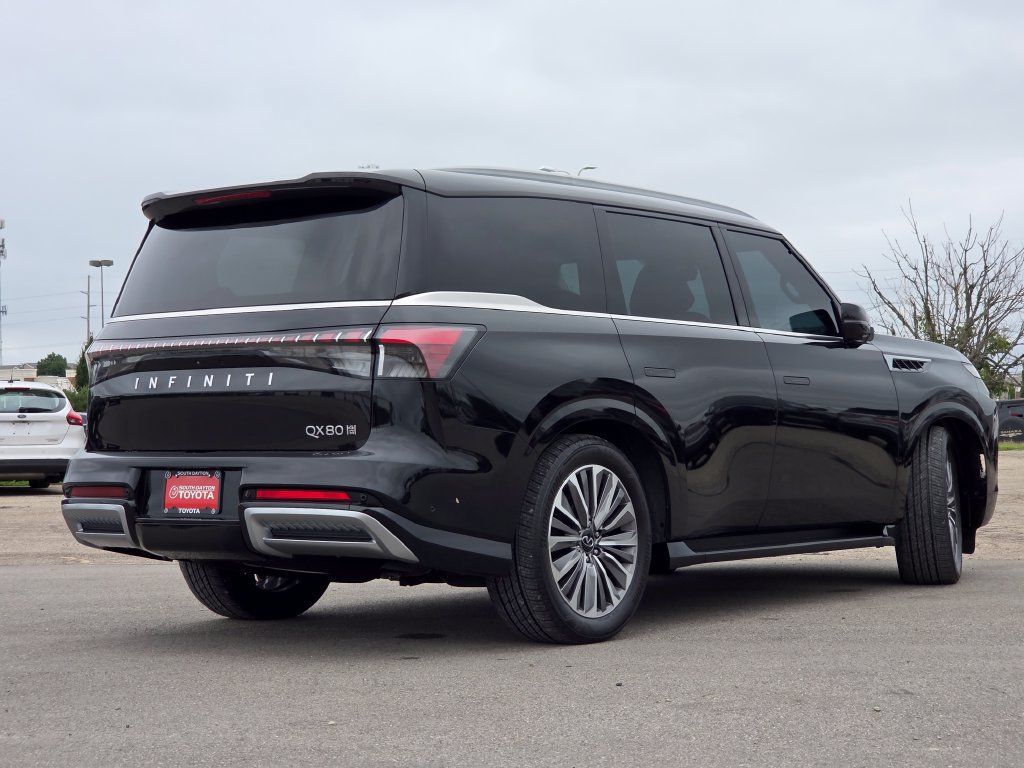 Used 2025 INFINITI QX80 Sensory AWD/4WD image 29