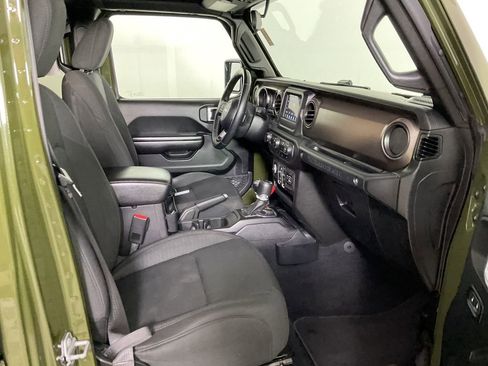 Used 2020 Jeep Wrangler Unlimited Sport image 23