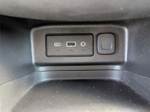 Used 2023 Chevrolet Equinox LT image 26