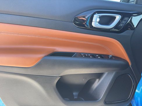 Used 2024 Jeep Compass Limited w/ Elite Group image 13