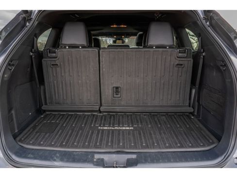 Used 2023 Toyota Highlander XSE image 16