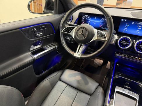 Certified 2025 Mercedes-Benz GLB 250 image 6