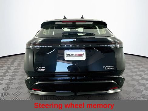 Used 2023 Nissan Ariya AWD/4WD image 10