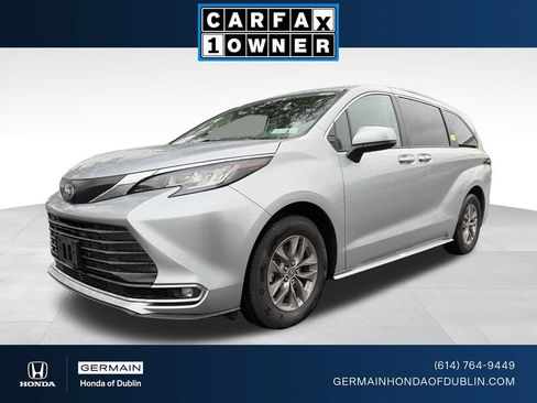 Used 2023 Toyota Sienna XLE FWD image 1