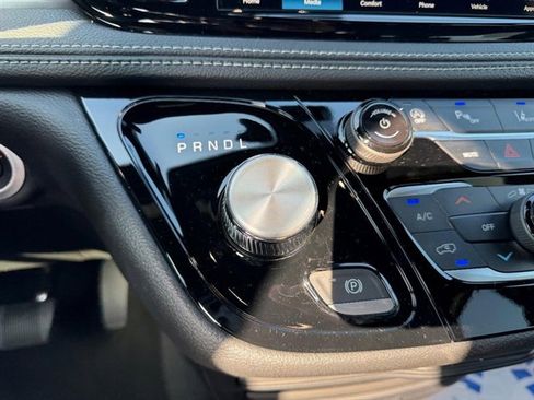 New 2026 Chrysler Pacifica Select w/ S Appearance Package image 18