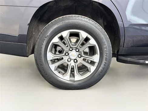 Used 2025 Chevrolet Tahoe LS RWD image 39