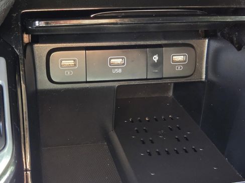 Used 2022 Kia Sorento SX image 29