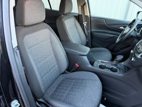 Used 2023 Chevrolet Equinox LT FWD image 23