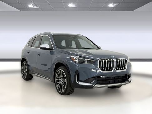 Used 2024 BMW X1 xDrive28i w/ Premium Package image 7