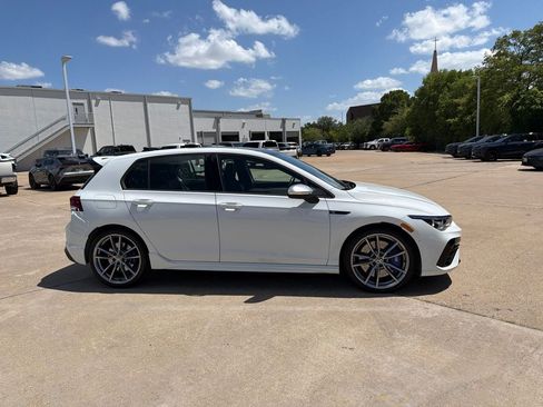 Used 2024 Volkswagen Golf R AWD/4WD image 4