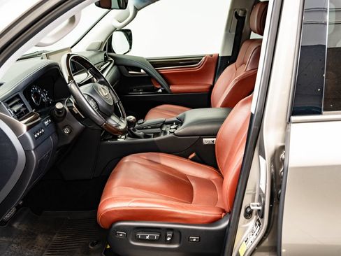 Certified 2021 Lexus LX 570 4WD w/ Luxury Package image 23