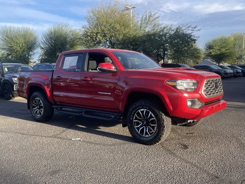 Used 2023 Toyota Tacoma TRD Sport image 7
