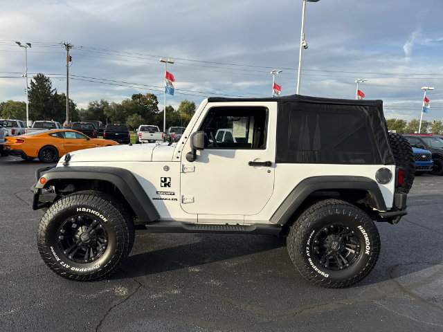 Used 2015 Jeep Wrangler Sport AWD/4WD image 4
