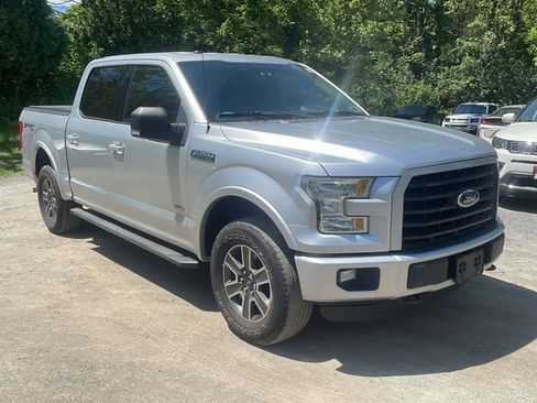 Used 2016 Ford F150 XLT w/ Equipment Group 302A Luxury AWD/4WD image 10