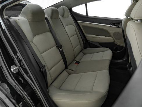 Used 2020 Hyundai Elantra Value Edition image 32