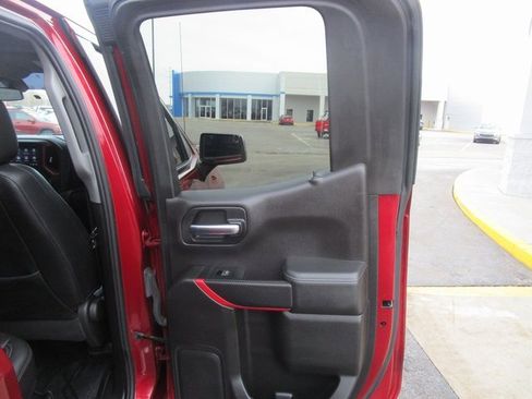 Used 2019 Chevrolet Silverado 1500 RST image 23