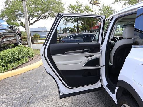 Used 2021 Kia Telluride EX w/ EX Premium Package image 27