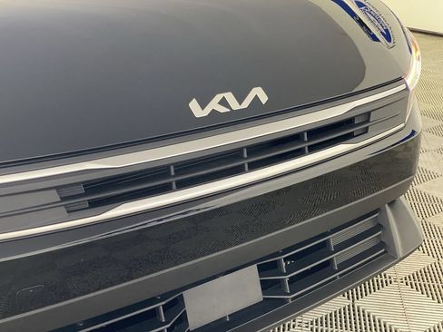 Used 2025 Kia K4 FWD image 35