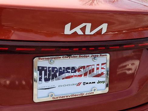 Used 2023 Kia Forte LXS w/ LXS Technology Package image 16