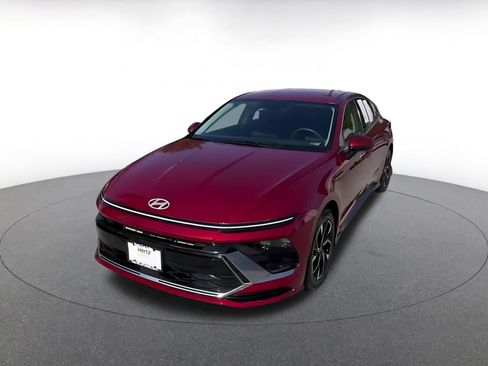 Used 2025 Hyundai Sonata SEL image 3