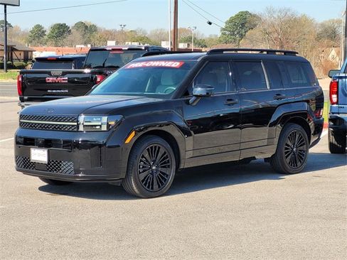 Used 2024 Hyundai Santa Fe Calligraphy image 3