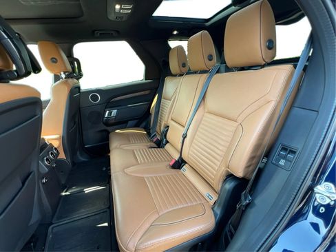 Used 2020 Land Rover Discovery HSE AWD/4WD image 17
